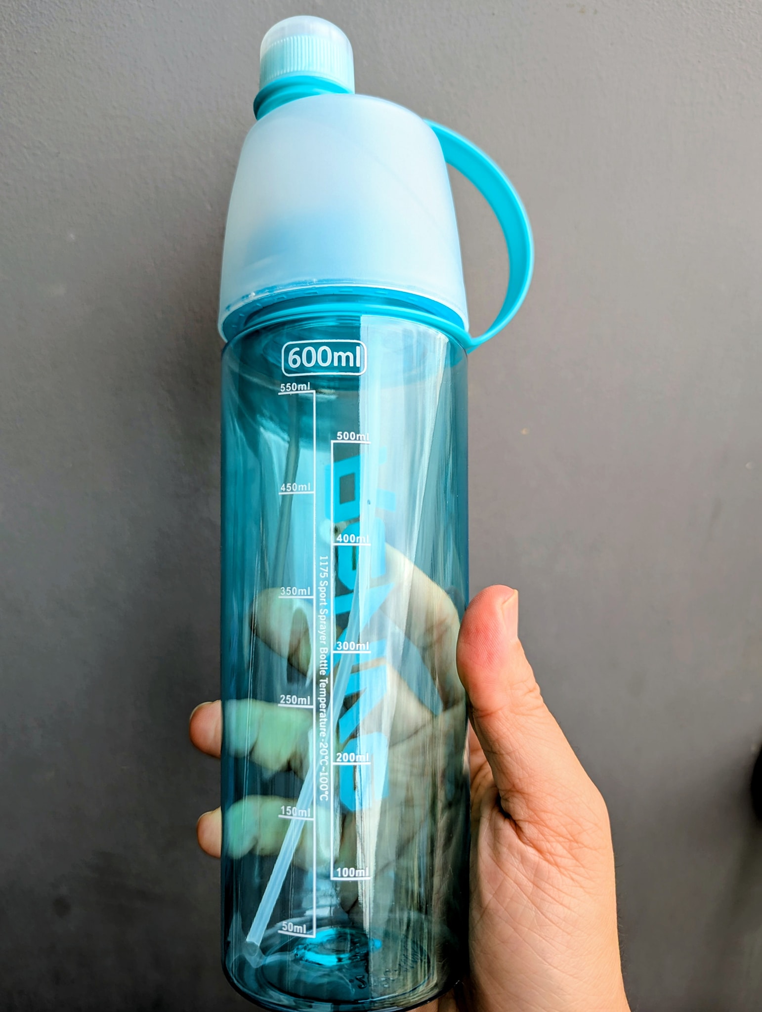 Chị em trong độ tuổi sinh đẻ nên cẩn thận với vật dụng làm từ nhựa số 7